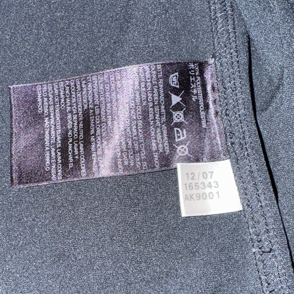 2007 Adidas Y-3 Jacket with Vibrant Orange Emblem inside ZERO FLAWS - Picture 3 of 9